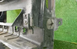 Панель радиатора (телевизор) для BMW X3 на фотографиях