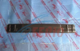 Усилитель заднего бампера для Toyota Corolla на фотографиях