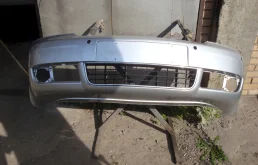 Бампер для Audi A6 2002 года на фотографиях