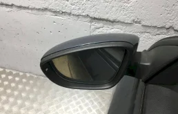 Зеркало боковое левое для Volkswagen Passat 2012 года на фотографиях