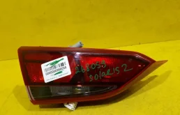 Фонарь внутренний левый для Hyundai Solaris на фотографиях