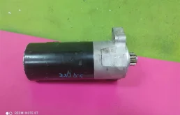 Стартер для Audi Q7 2006 года на фотографиях