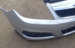 Бампер передний для Opel Vectra на фотографиях