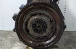 Двигатель без навесного для Volkswagen Polo 2018 года на фотографиях