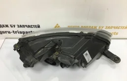 Фара ксенон левая для Skoda Rapid 2014 года на фотографиях