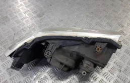 Фары для Land Rover Freelander 2000 года на фотографиях