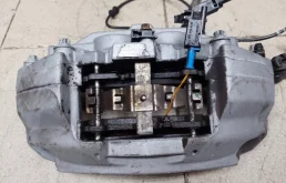 Суппорт передний левый для Mercedes-Benz E class на фотографиях