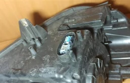 Фара ксенон левая для Opel Insignia 2013 года на фотографиях