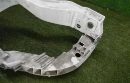 Панель радиатора (телевизор) для Ford Kuga на фотографиях