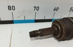 Привод передний левый для Hyundai Solaris 2016 года на фотографиях