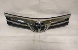 Решетка радиатора для Toyota Corolla на фотографиях
