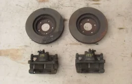 Суппорт задний правый для Mazda CX 5 2015 года на фотографиях