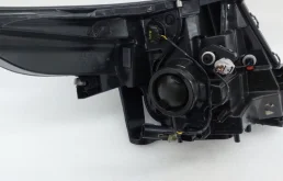 Фара левая для Ford Explorer 2013 года на фотографиях