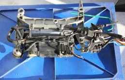 Компрессор пневмоподвески задний для Audi Q7 2008 года на фотографиях