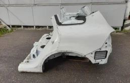 Заднее левое крыло для Volkswagen Touareg 2013 года на фотографиях