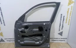 Дверь передняя правая для BMW X3 2010 года на фотографиях
