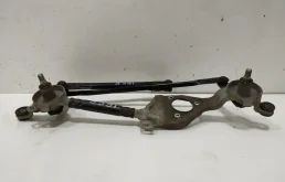 Трапеция стеклоочистителей для Hyundai Solaris 2018 года на фотографиях