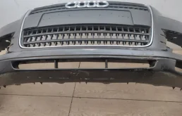 Бампер передний для Audi Q7 2011 года на фотографиях