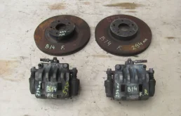 Суппорт передний левый для Subaru Forester на фотографиях