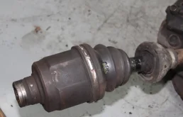 Привод передний правый для Honda Accord 2005 года на фотографиях