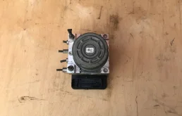 Блок ABS для Mazda CX 5 2013 года на фотографиях