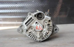 Генератор для Toyota RAV4 2000 года на фотографиях