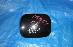 Лючок топливного бака для Toyota RAV4 на фотографиях