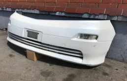 Бампер передний для Toyota Alphard 2003 года на фотографиях