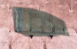 Стекло двери переднее левое для Nissan Qashqai на фотографиях