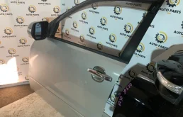 Дверь передняя левая для Suzuki Grand Vitara 1999 года на фотографиях