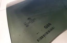 Стекло двери переднее левое для BMW X6 на фотографиях