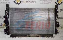 Радиатор охлаждения ДВС для Opel Astra на фотографиях