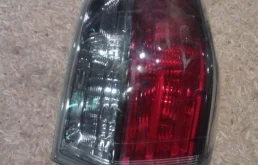 Фонарь внешний левый для Toyota Highlander на фотографиях
