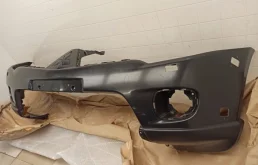 Бампер передний для Mitsubishi Pajero Sport на фотографиях