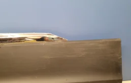 Молдинг двери задний правый для Volkswagen Tiguan 2022 года на фотографиях