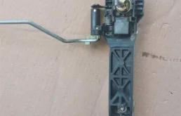 Ручка двери передняя правая внешняя для Toyota Corolla на фотографиях