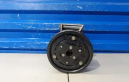 Компрессор кондиционера для Renault Logan 2025 года на фотографиях