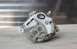 Генератор для Toyota RAV4 2000 года на фотографиях