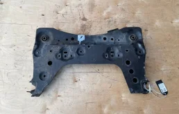 Подрамник двигателя для Nissan Note на фотографиях