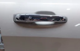 Двери для Jeep Grand Cherokee на фотографиях