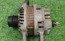 Генератор для Dodge Caliber на фотографиях