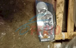 Фары для Land Rover Freelander 2007 года на фотографиях