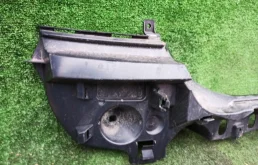 Кронштейн заднего бампера левый для BMW 5er 2010 года на фотографиях