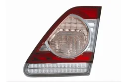 Фонарь правый для Toyota Corolla 2012 года на фотографиях