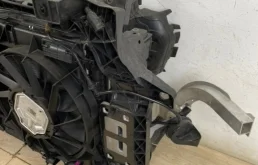 Кассета радиаторов для Audi Q7 2015 года на фотографиях