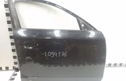 Дверь передняя правая для Audi A4 2015 года на фотографиях