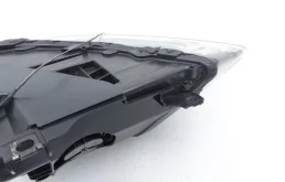 Фара ксенон левая для Audi Q7 2006 года на фотографиях