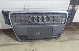 Решетка радиатора Audi A4 2007-2011 B8