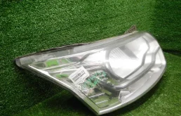 Фара правая для Ford Transit на фотографиях