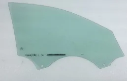 Стекла и зеркала для Audi A8 на фотографиях